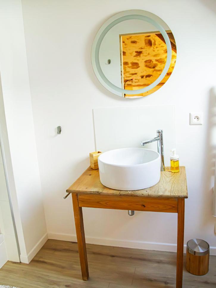 Le Cinquante Bed & Breakfast กรัวซ์ ภายนอก รูปภาพ